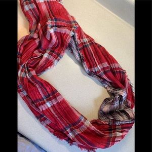 Infinity scarf